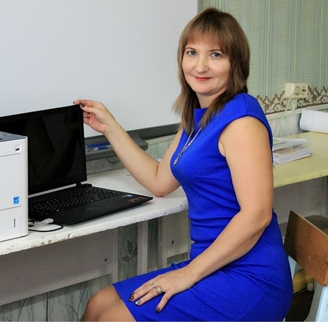 Хлынина Марина Николаена.